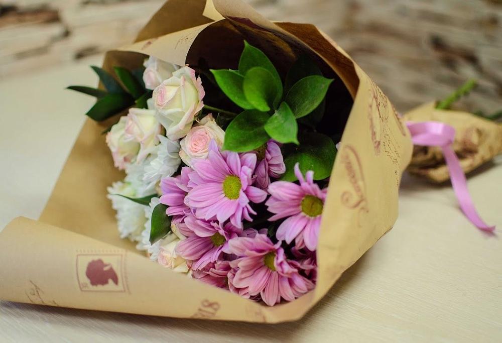 Букет цветов из: Розы и Хризантемы в Первомайском Республика Крым