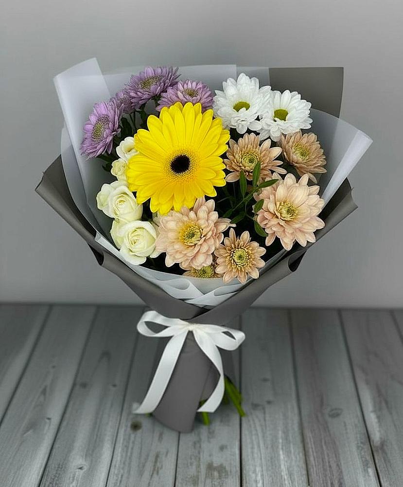 Букет цветов из: Розы, Герберы и Хризантемы в Первомайском Республика Крым