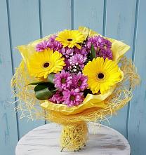 Букет цветов из:  Хризантемы и Герберы #REPLACE_PRED# Первомайском Республика Крым