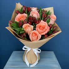 Букет цветов из:  Розы и Альстромерии #REPLACE_PRED# Первомайском Республика Крым