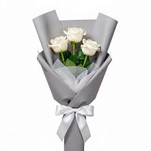 Букет 3 белые розы в Первомайском Республика Крым