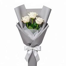 Букет 3 белые розы в Первомайском Республика Крым