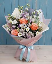 Букет цветов из:  Лизиантусы, Розы, Альстромерии и Гипсофила в Первомайском Республика Крым
