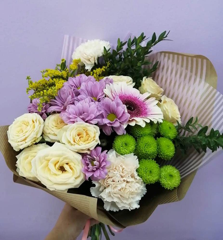 Букет цветов из: Хризантемы, Розы, Гвоздики и Герберы в Первомайском Республика Крым