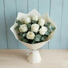 Букет Белые розы в Эвкалипте #REPLACE_PRED# Первомайском Республика Крым