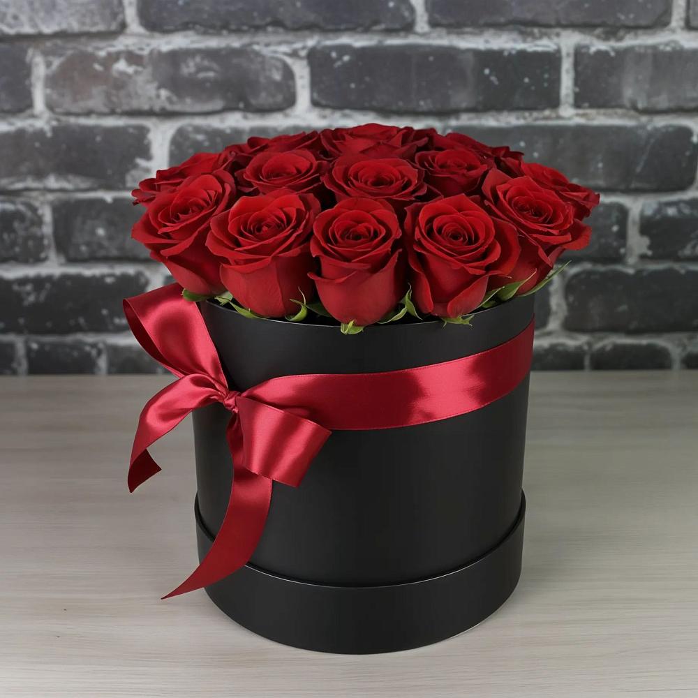 Цветочная композиция из Розы в шляпной коробке в Первомайском Республика Крым